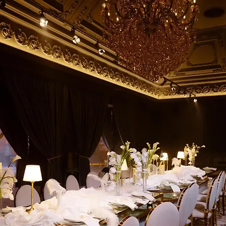 Hotel Aristocrat-3