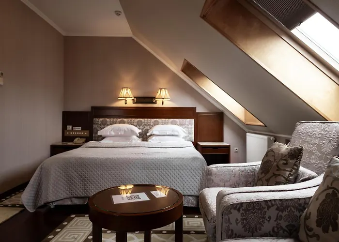Allureinn Hotel And Spa Чернівці